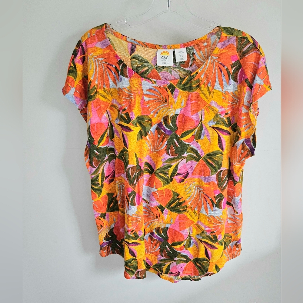 C&C California Linen Tropical Print Short Sleeve Top